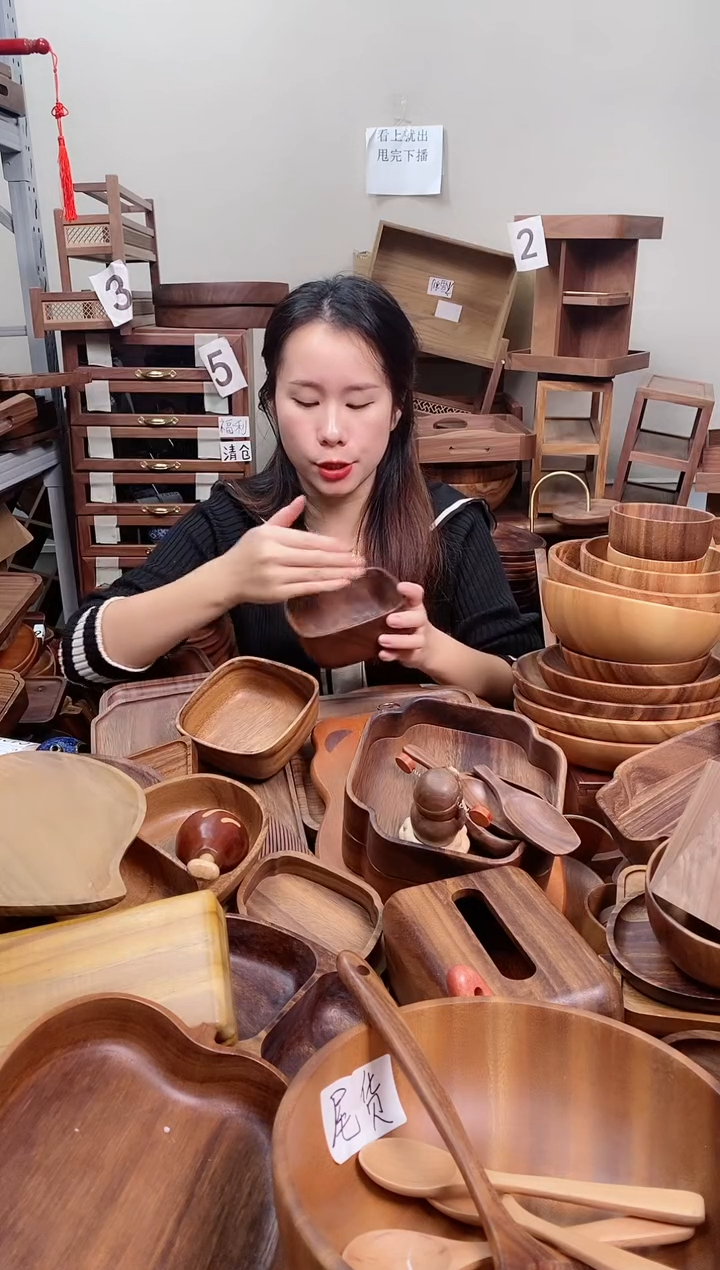 木 南美胡桃木正方砵13*5.5cm  