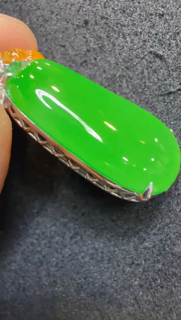 吊坠(不含链)18K金镶嵌翡翠多样性团购发一件