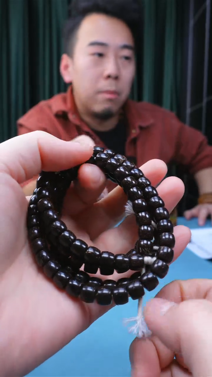 【闪购商品】椰蒂吊坠8左右三无椰蒂脖挂