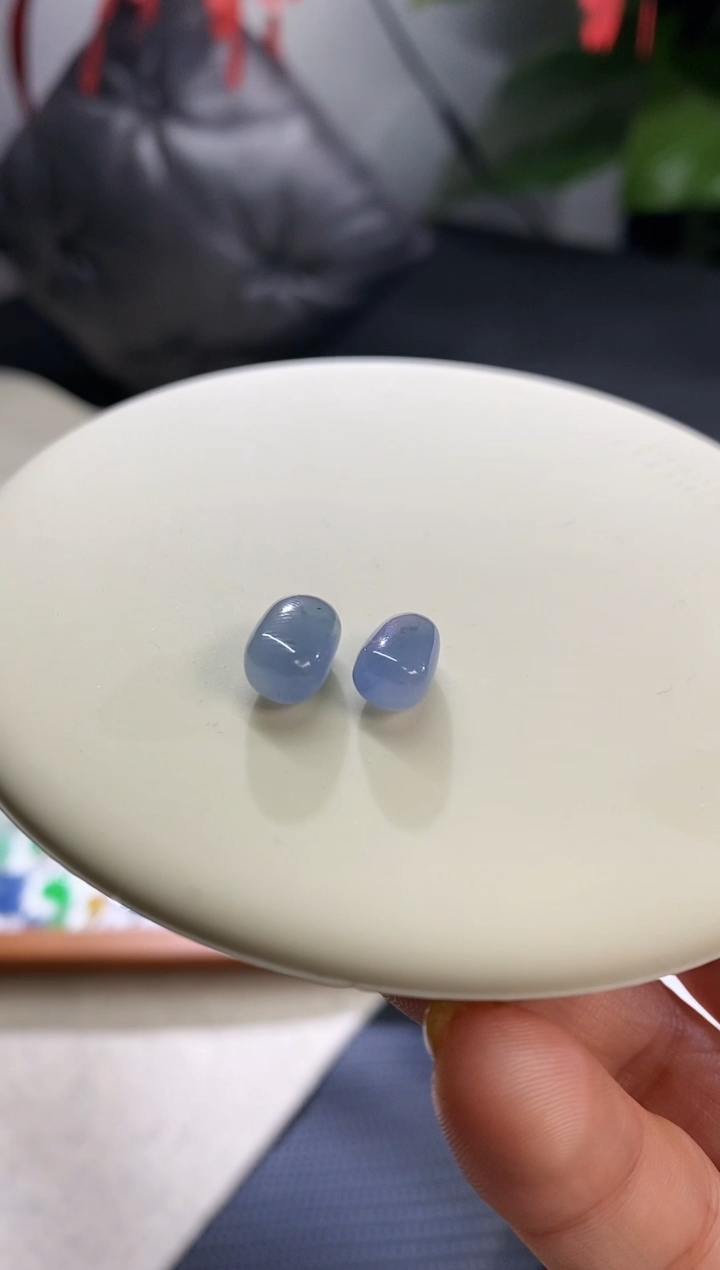 【闪购商品】翡翠挂件未镶嵌一对精品随形