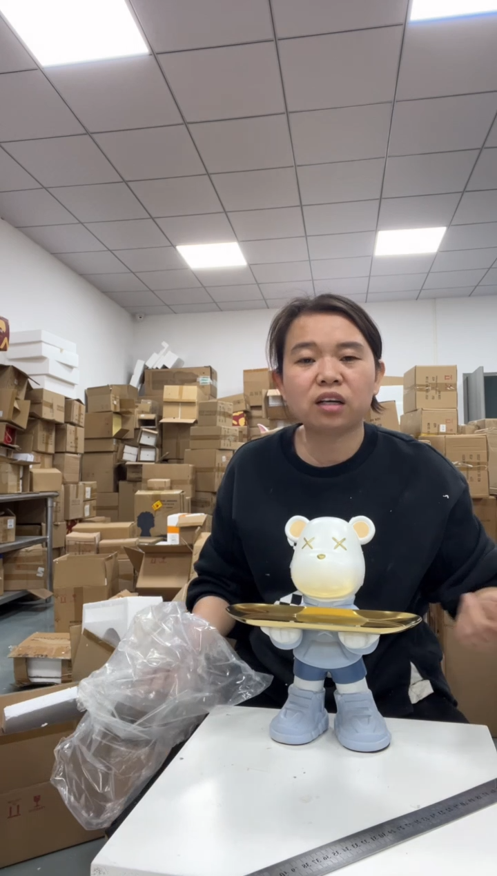 树脂暴力熊可可桌面收纳