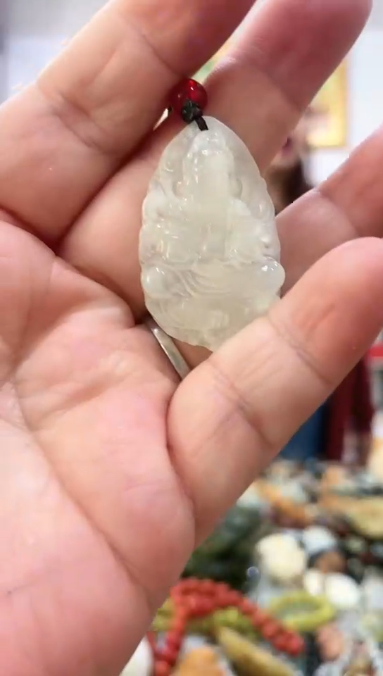未镶嵌岫玉挂件 