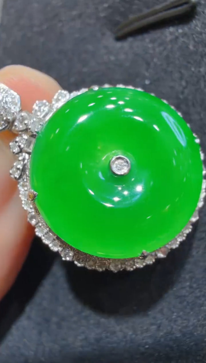 吊坠(不含链)18K金镶嵌翡翠多样性团购发一件