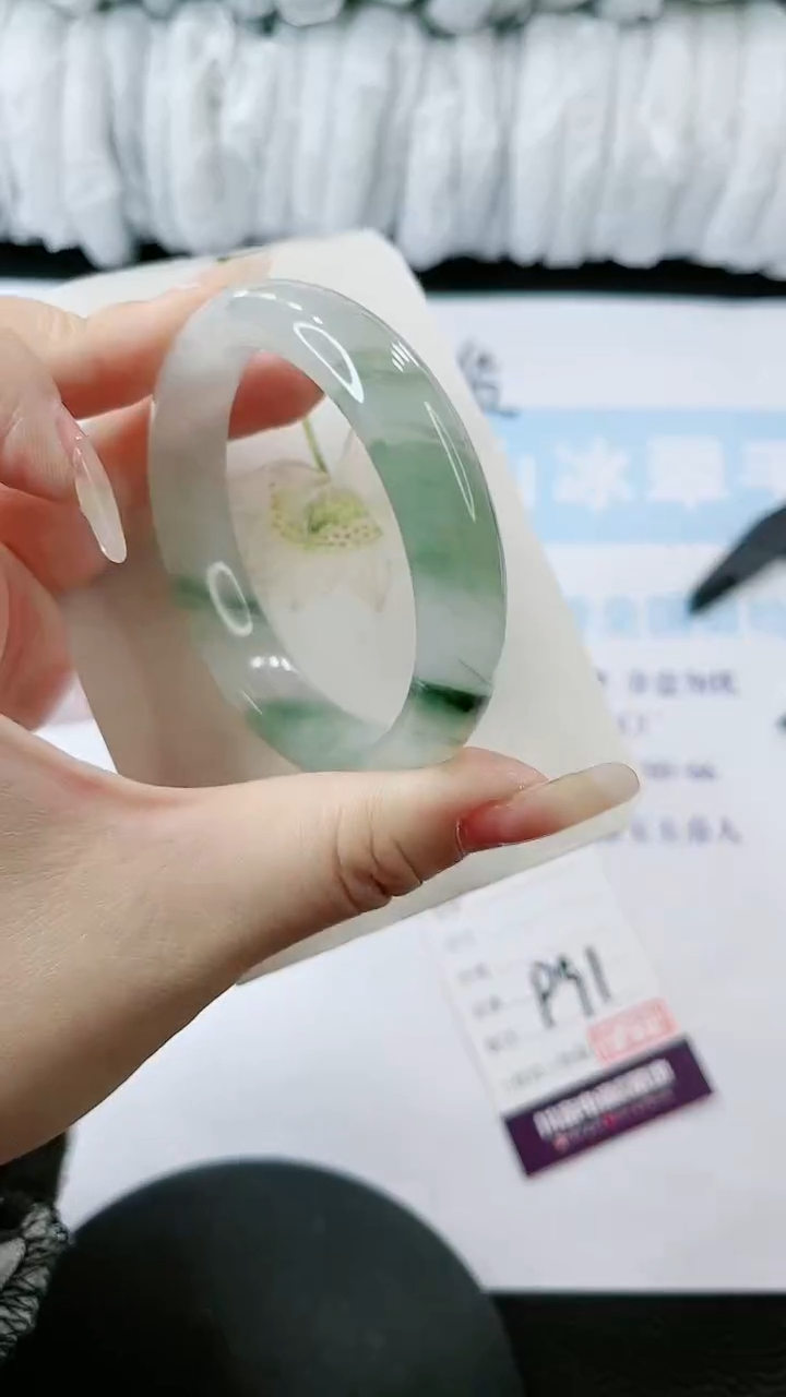 【闪购商品】石英质玉手镯未镶嵌多样性发货P91