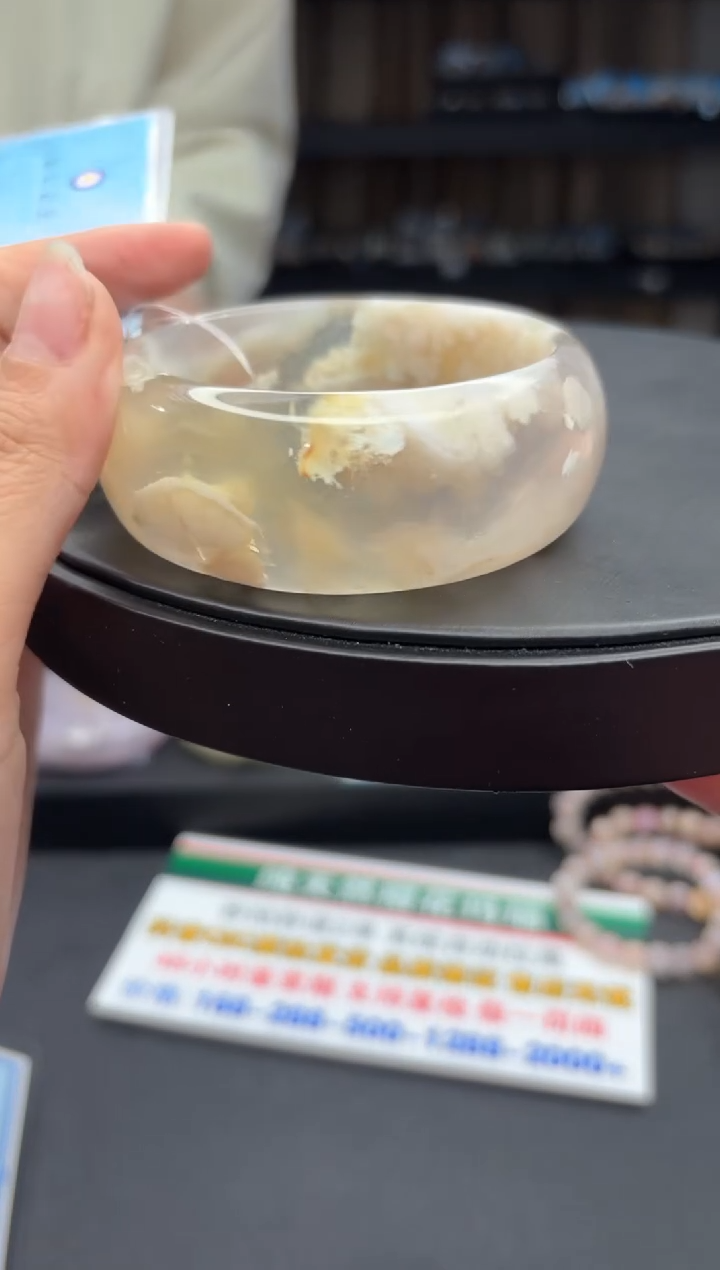 【闪购商品】石英质玉手镯未镶嵌227（57圈）