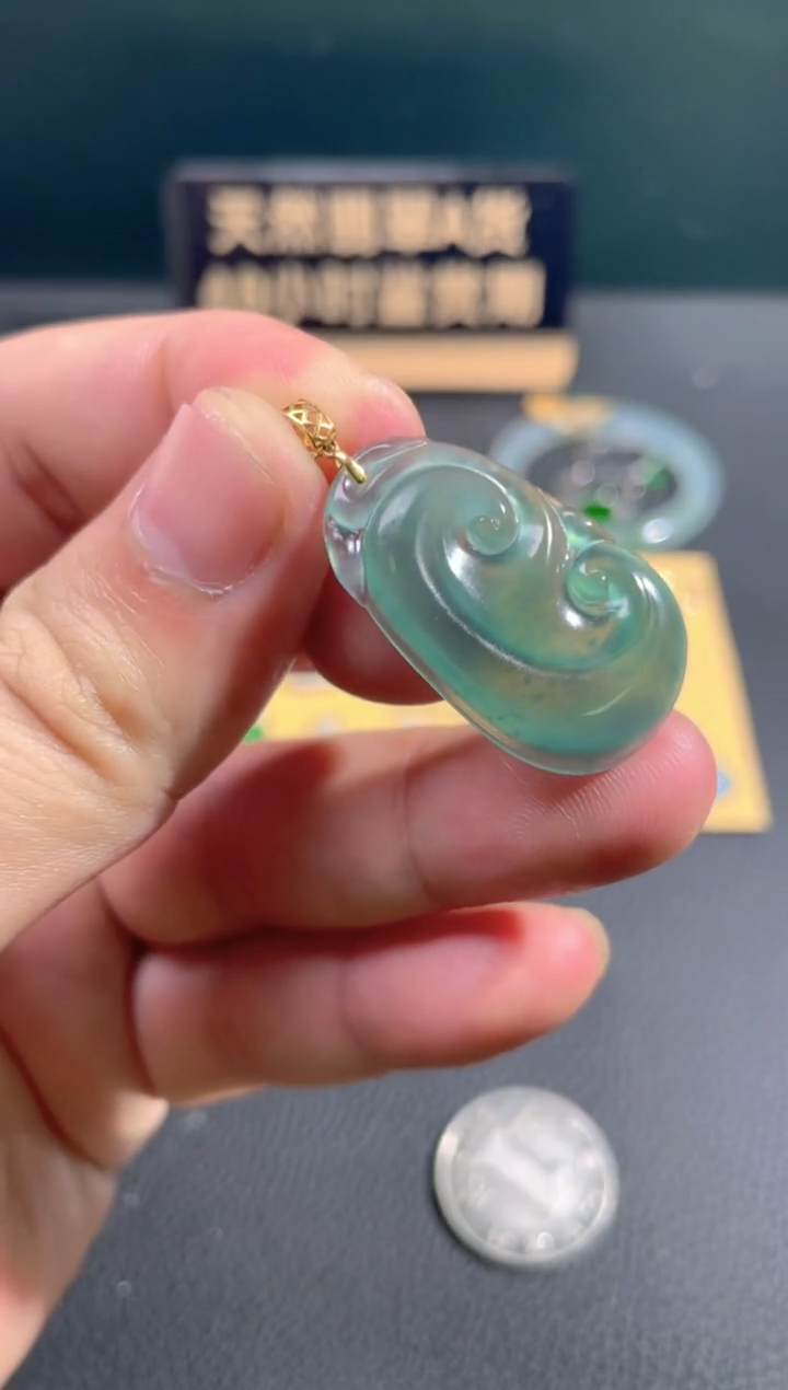 【闪购商品】翡翠颈饰18K金镶嵌翡翠