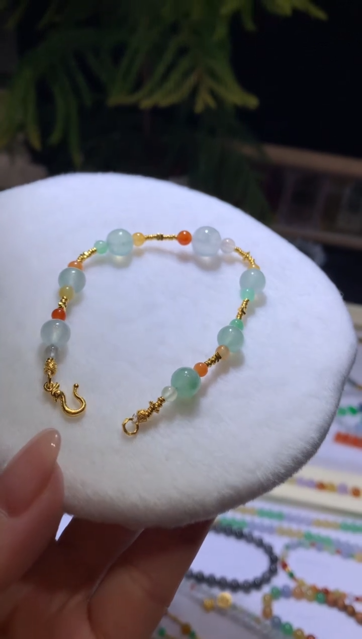 【闪购商品】定制翡翠未镶嵌手串9800+0