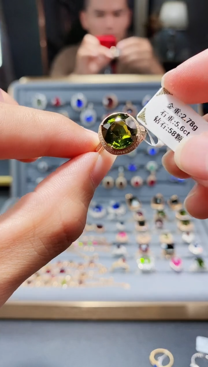 【闪购商品】碧玺戒指18K金镶嵌5.6..