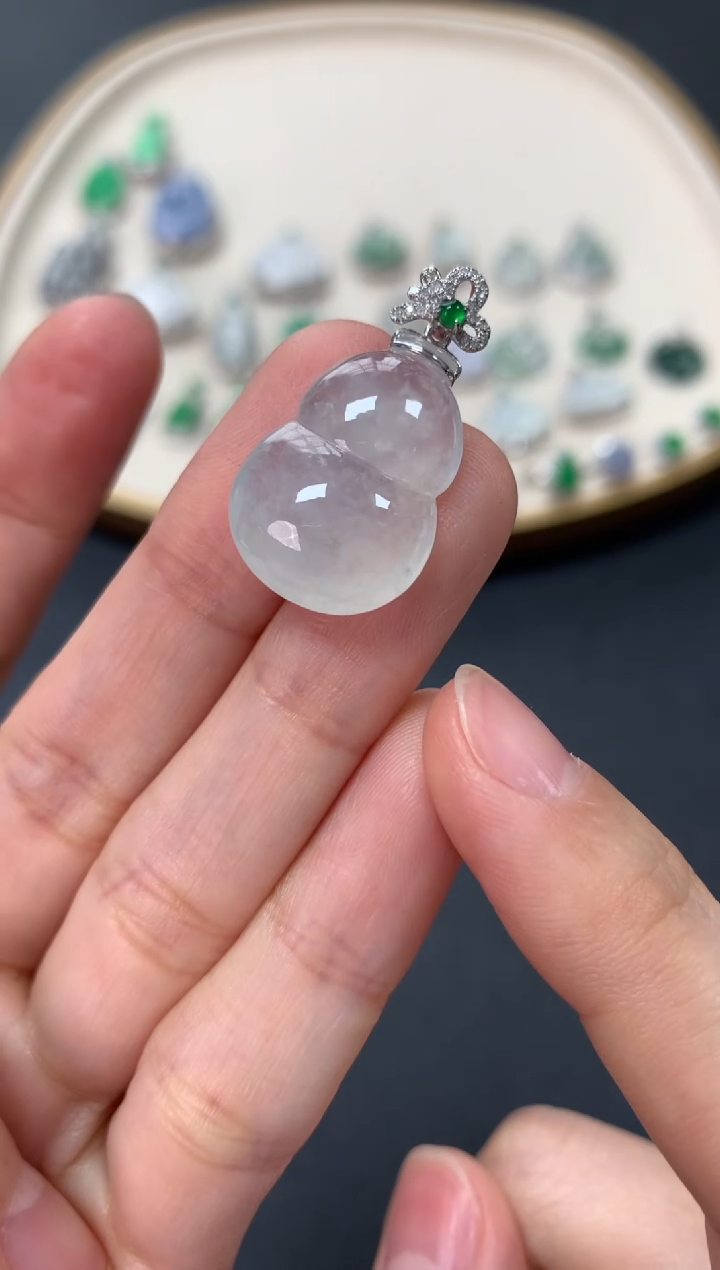 【闪购商品】翡翠吊坠(不含链)18K金镶嵌1980