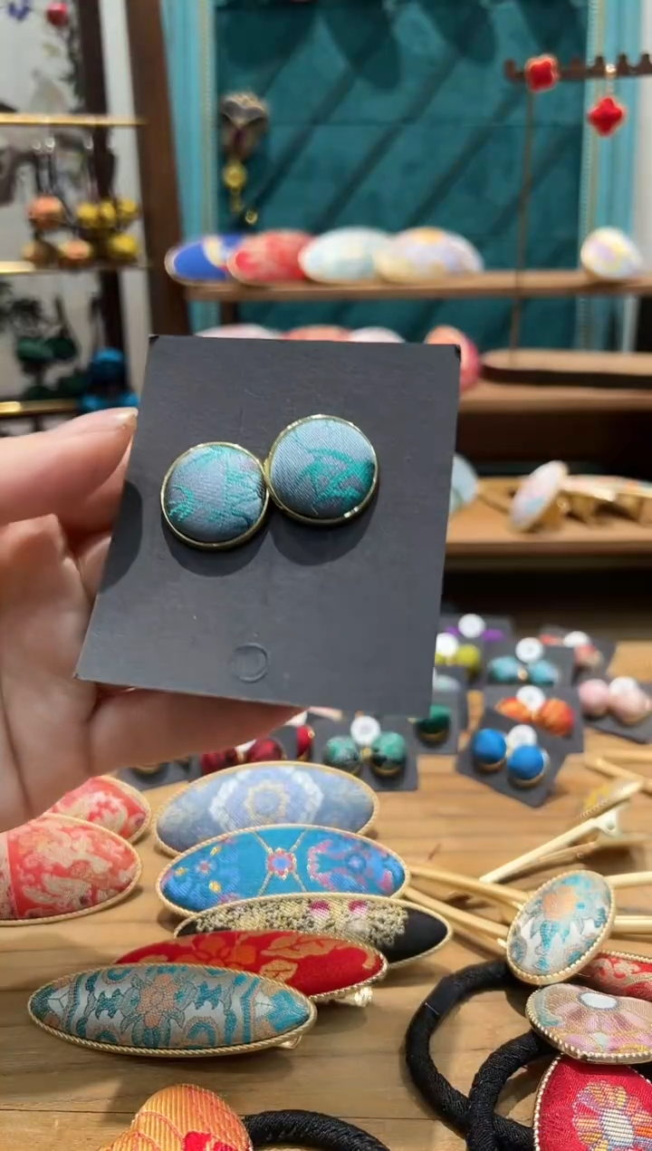 【闪购商品】【一物一拍专车】春和景明2厘米大耳钉一对