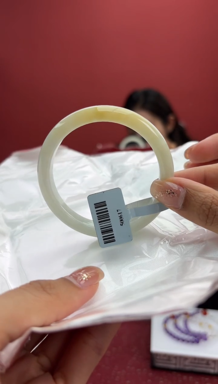 【闪购商品】翡翠手镯未镶嵌10手镯