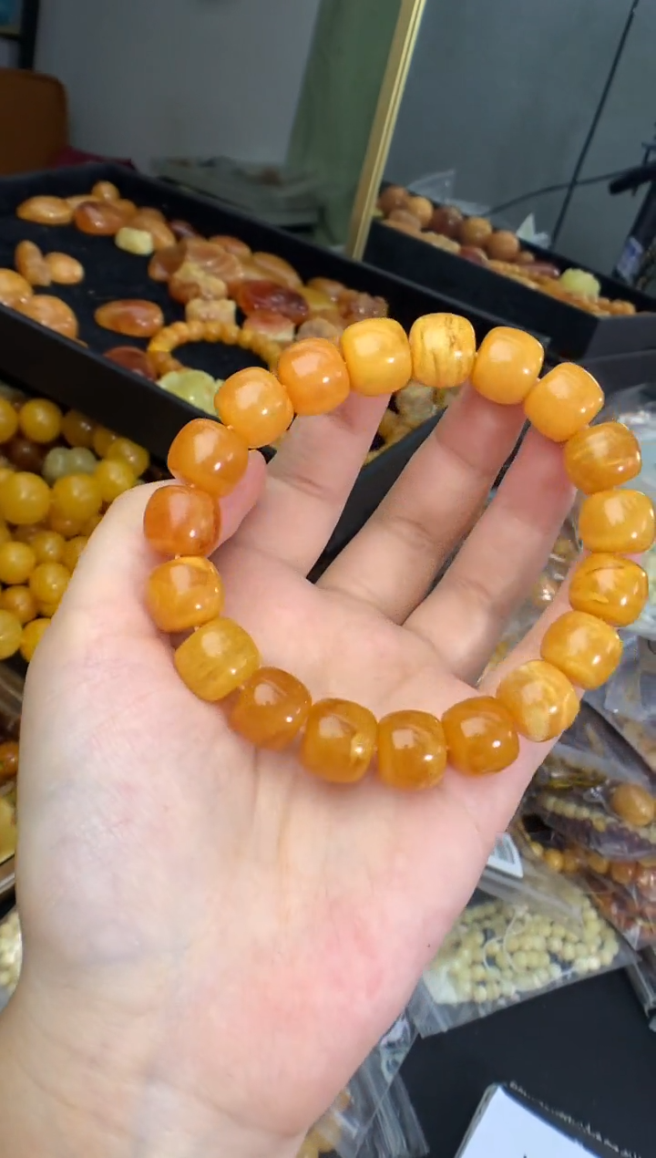 蜜蜡未镶嵌珠宝奇石1