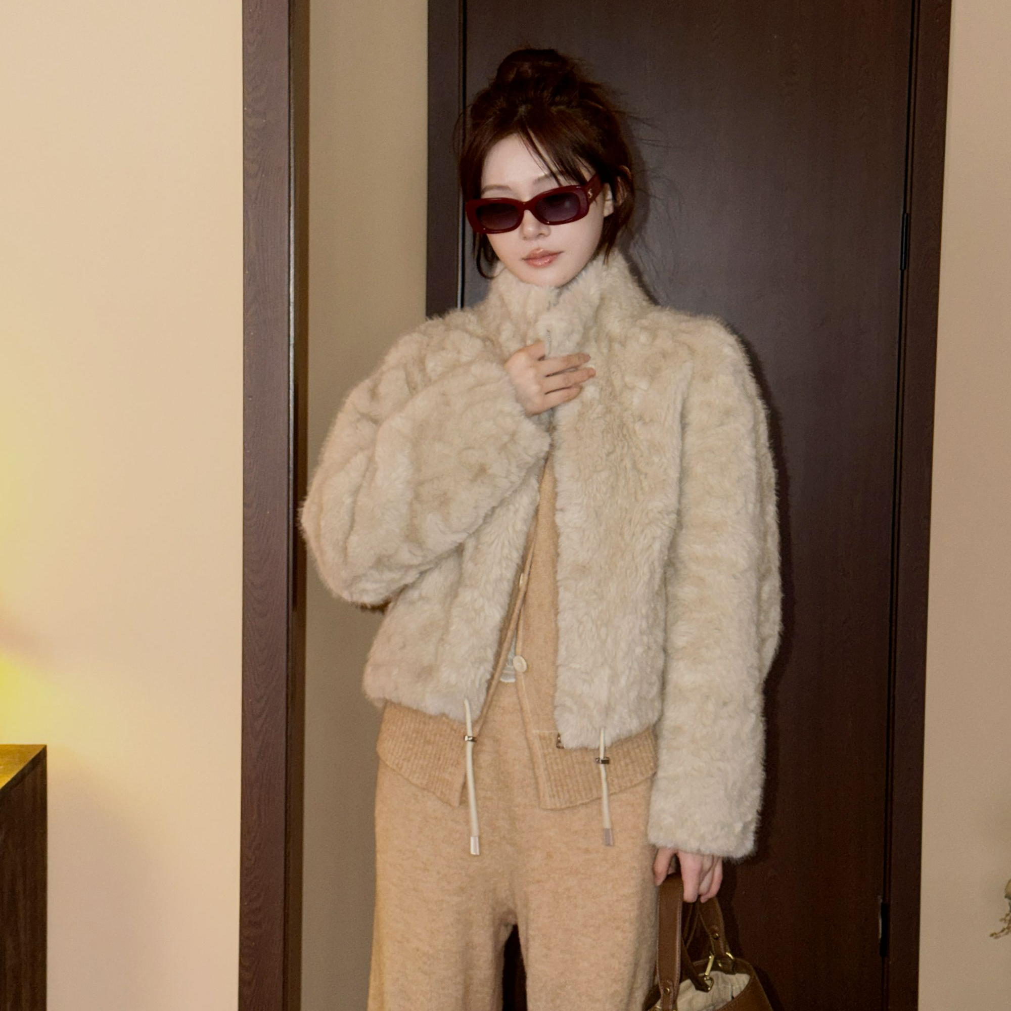 可机软糯秋冬加厚外套美静在这香槟色XMZH10540冬季短款