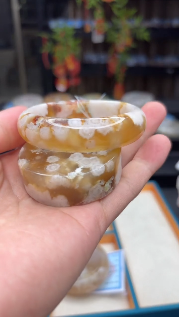 【闪购商品】石英质玉手镯未镶嵌271（55圈赠送镯心）