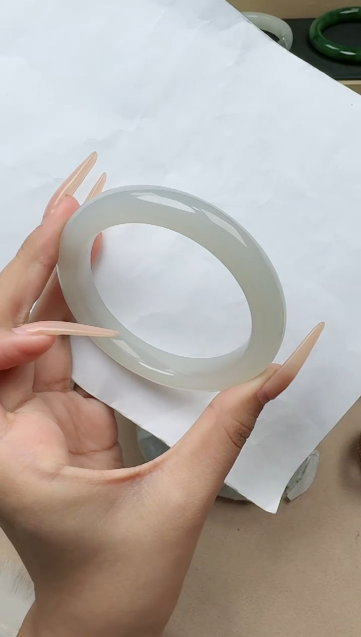 【闪购商品】和田玉手镯未镶嵌59/60圈口 YY