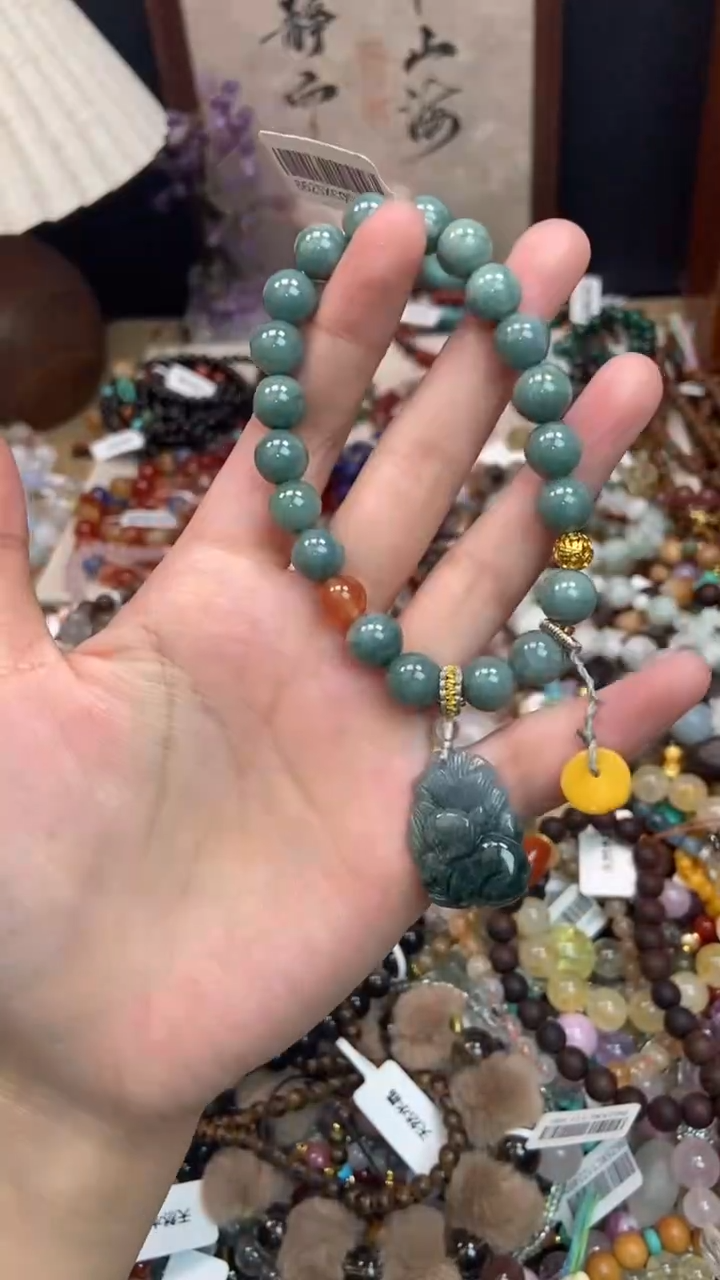 未镶嵌翡翠手饰424