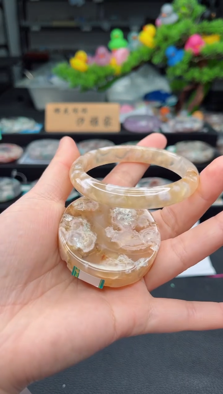 【闪购商品】石英质玉未镶嵌手镯55圈口（赠品镯心）3507025