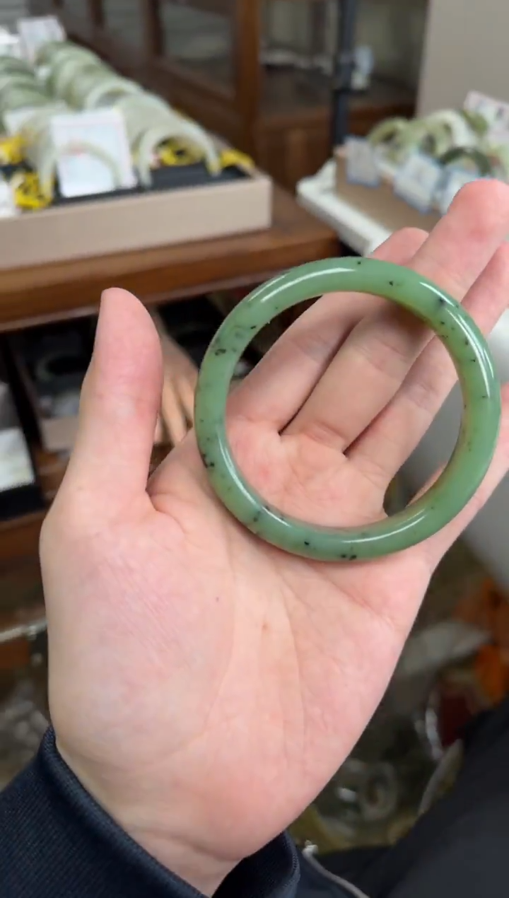 未镶嵌手镯和田玉58