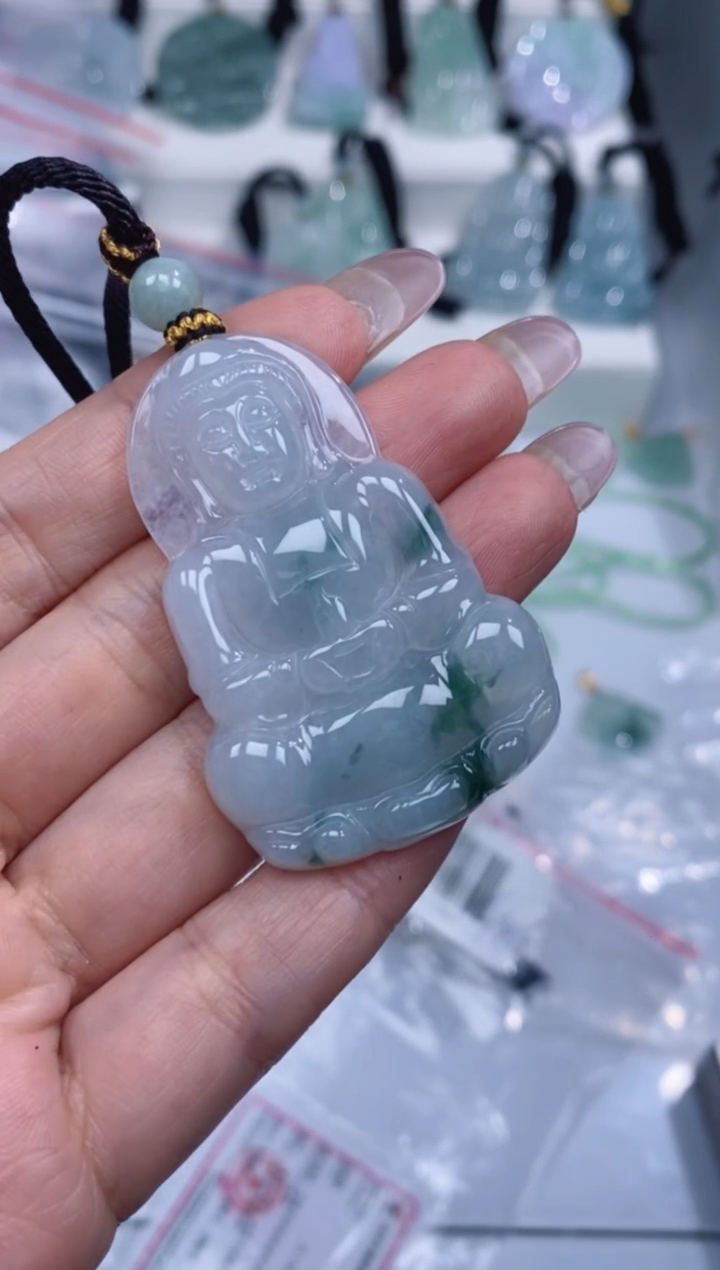 颈饰未镶嵌翡翠吊坠