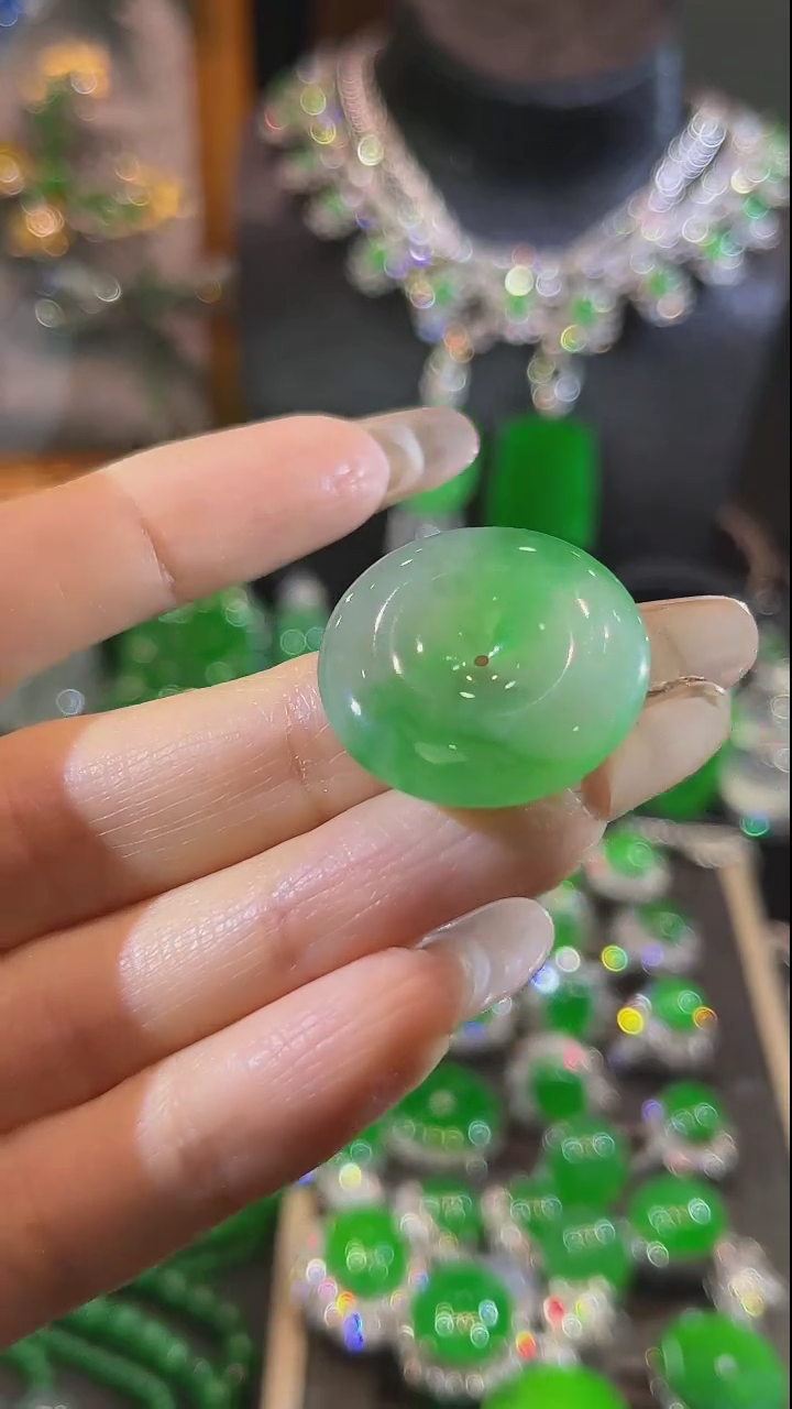 【闪购商品】翡翠吊坠(不含链)未镶嵌吊坠