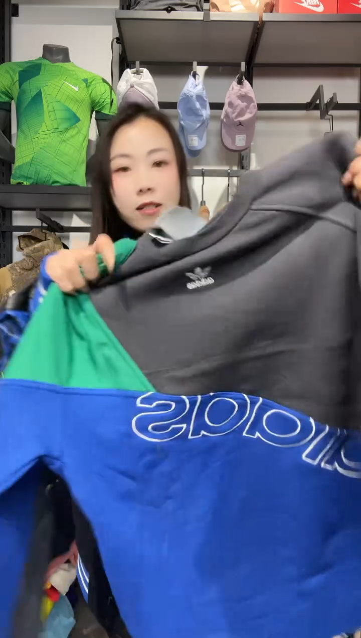 1016闪购编码  阿迪运动卫衣裤以直播间过款为准 尺码. 175 