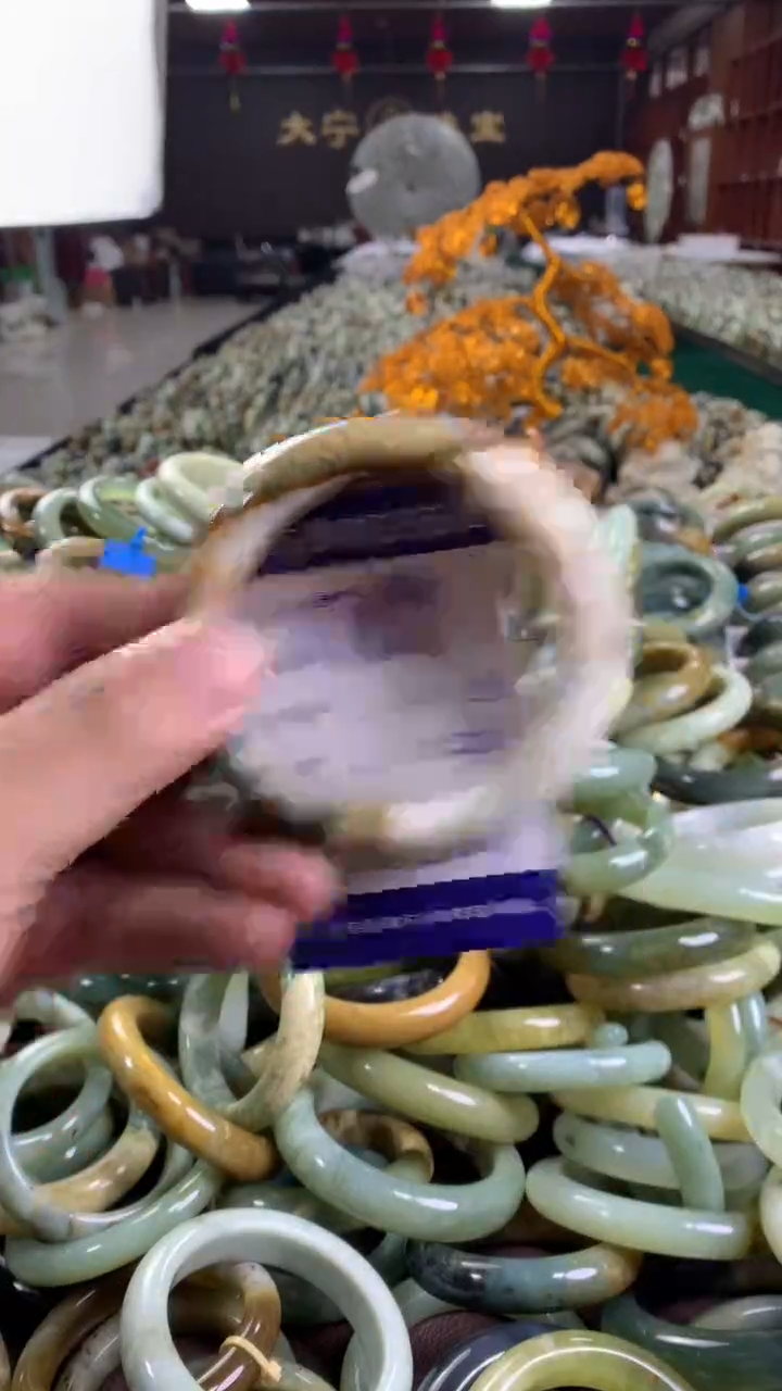未镶嵌蛇纹石玉手镯1769