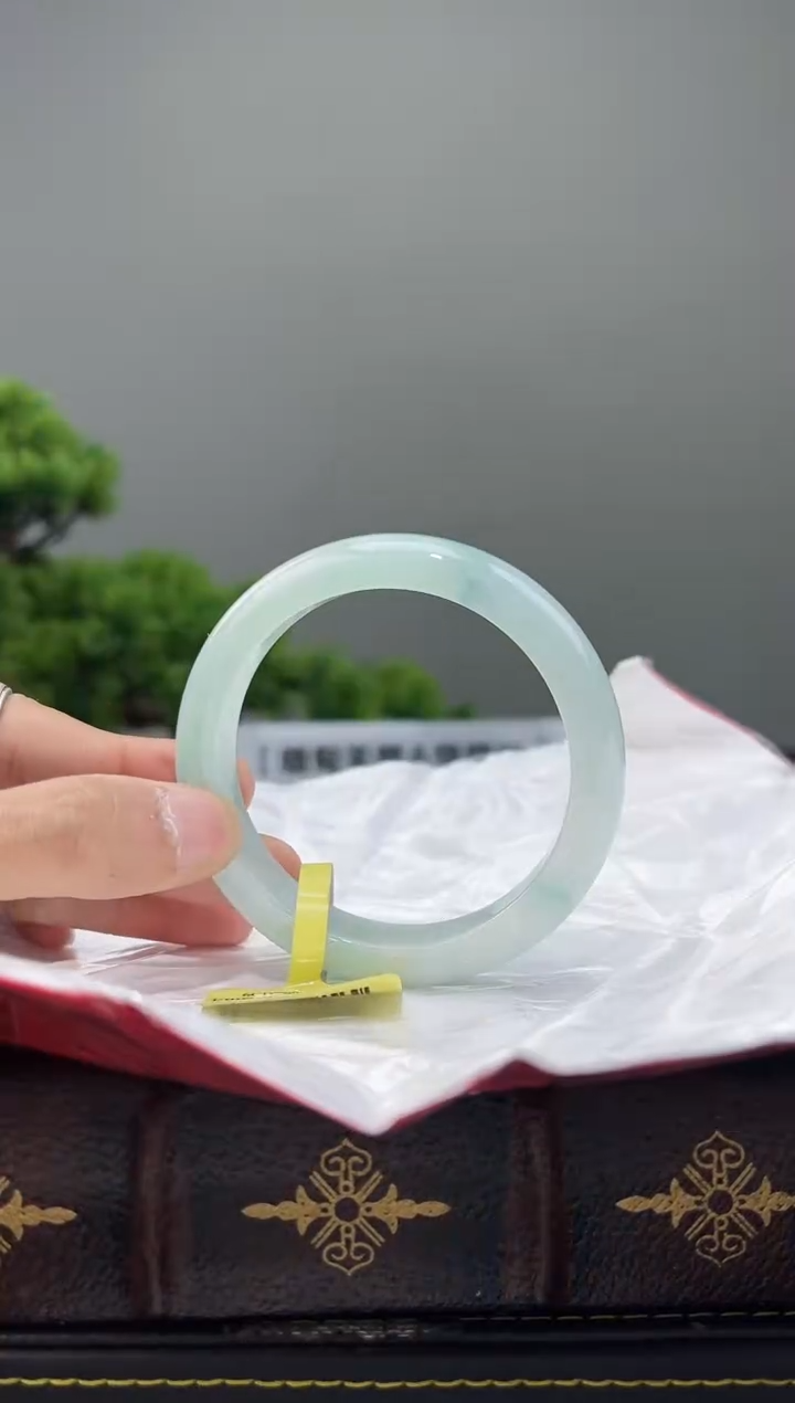 【闪购商品】翡翠手镯未镶嵌手镯9