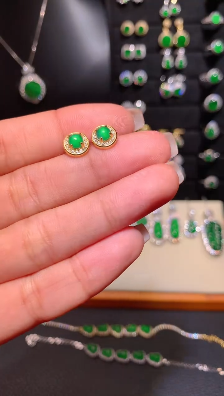 【闪购商品】翡翠耳饰银S925镶嵌耳钉