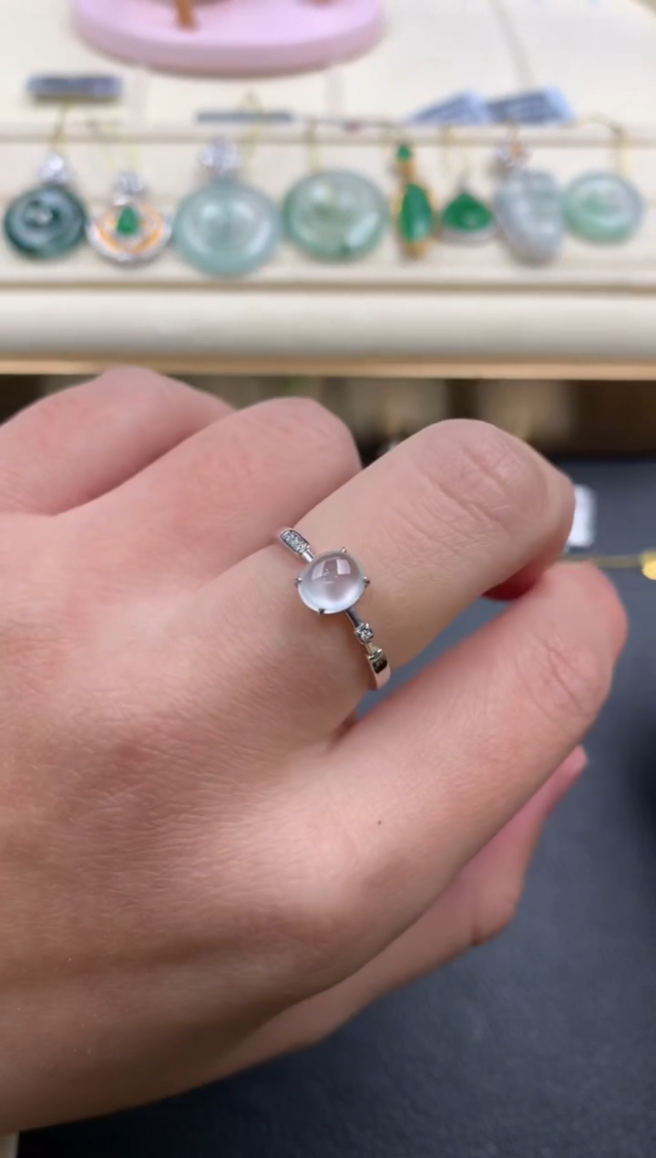 【闪购商品】翡翠颈饰18K金镶嵌D823    