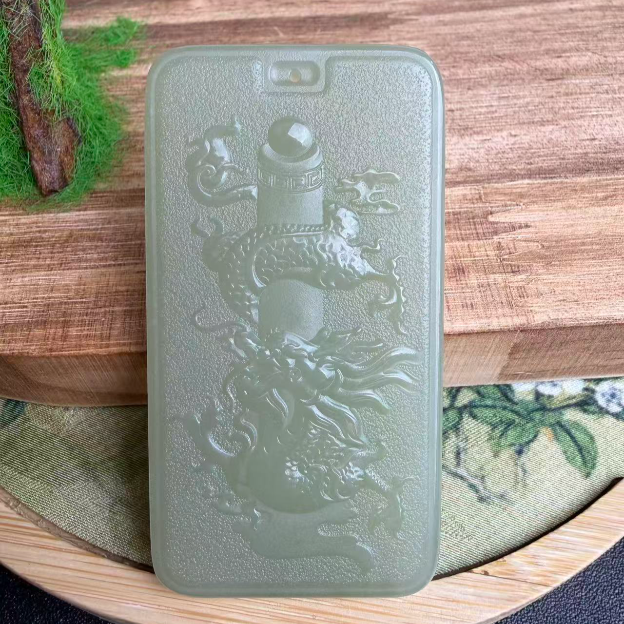 和田玉晴水盘龙柱牌S020