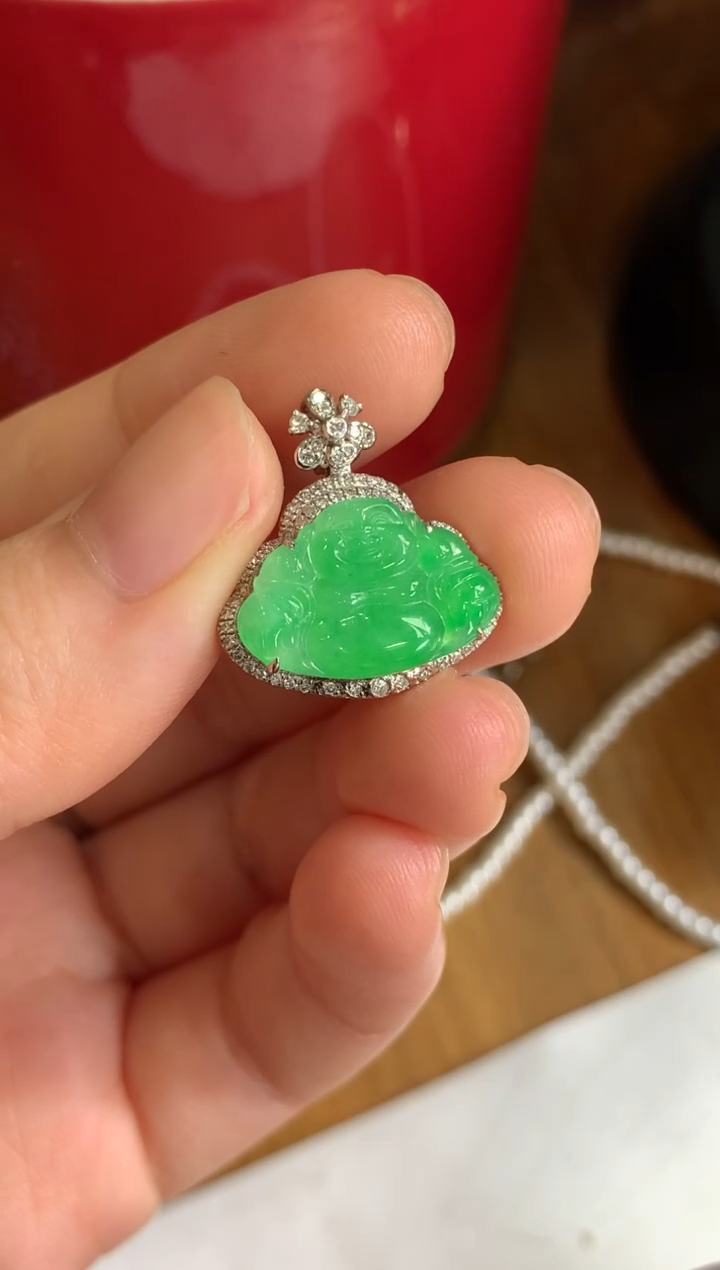 【闪购商品】翡翠颈饰18K金镶嵌绿佛