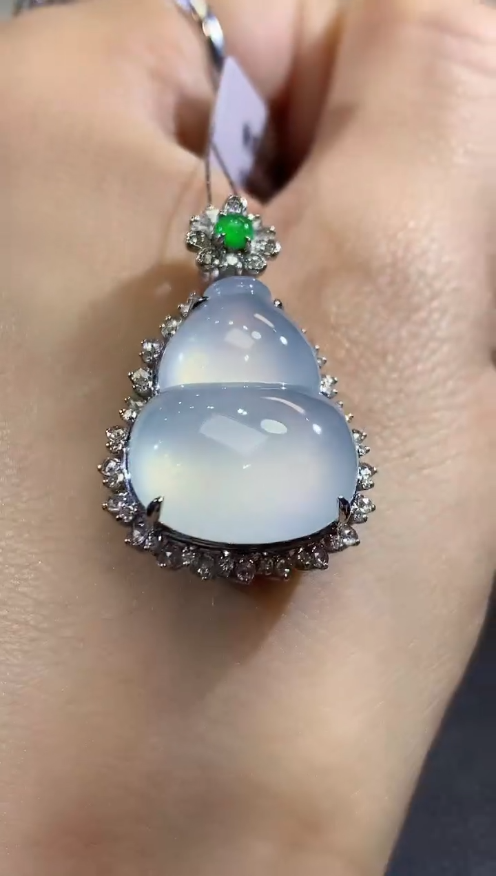 套链18K金镶嵌翡翠A65