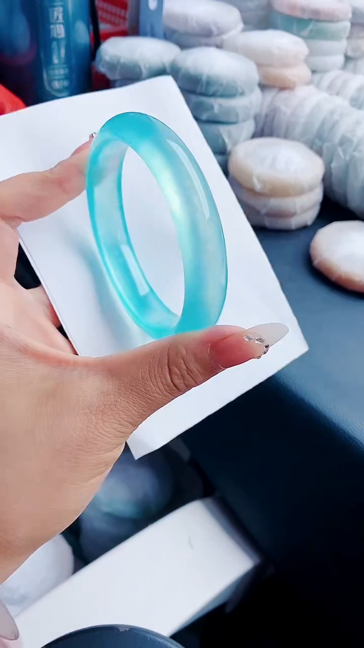 石英质玉手镯未镶嵌F172+63-64