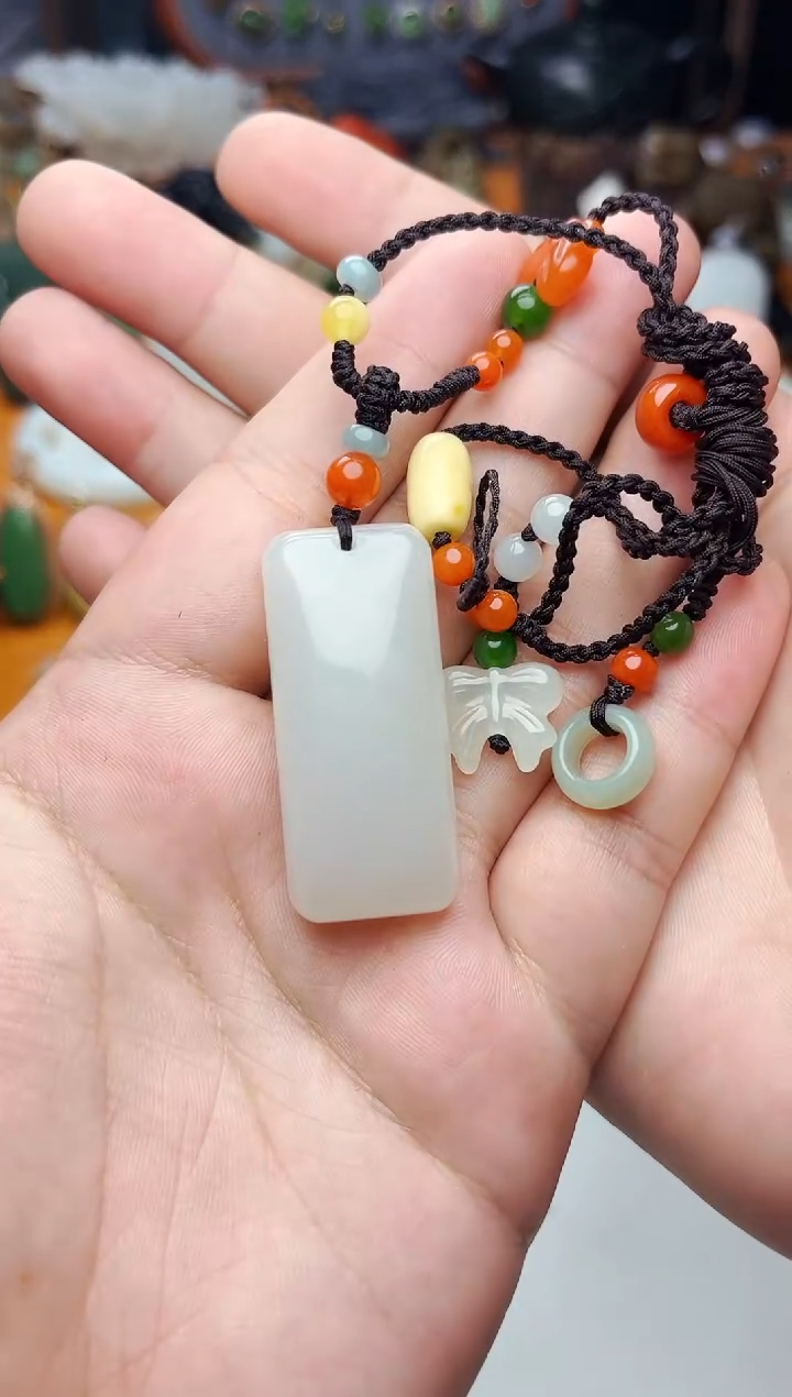 【闪购商品】和田玉颈饰未镶嵌无事牌01