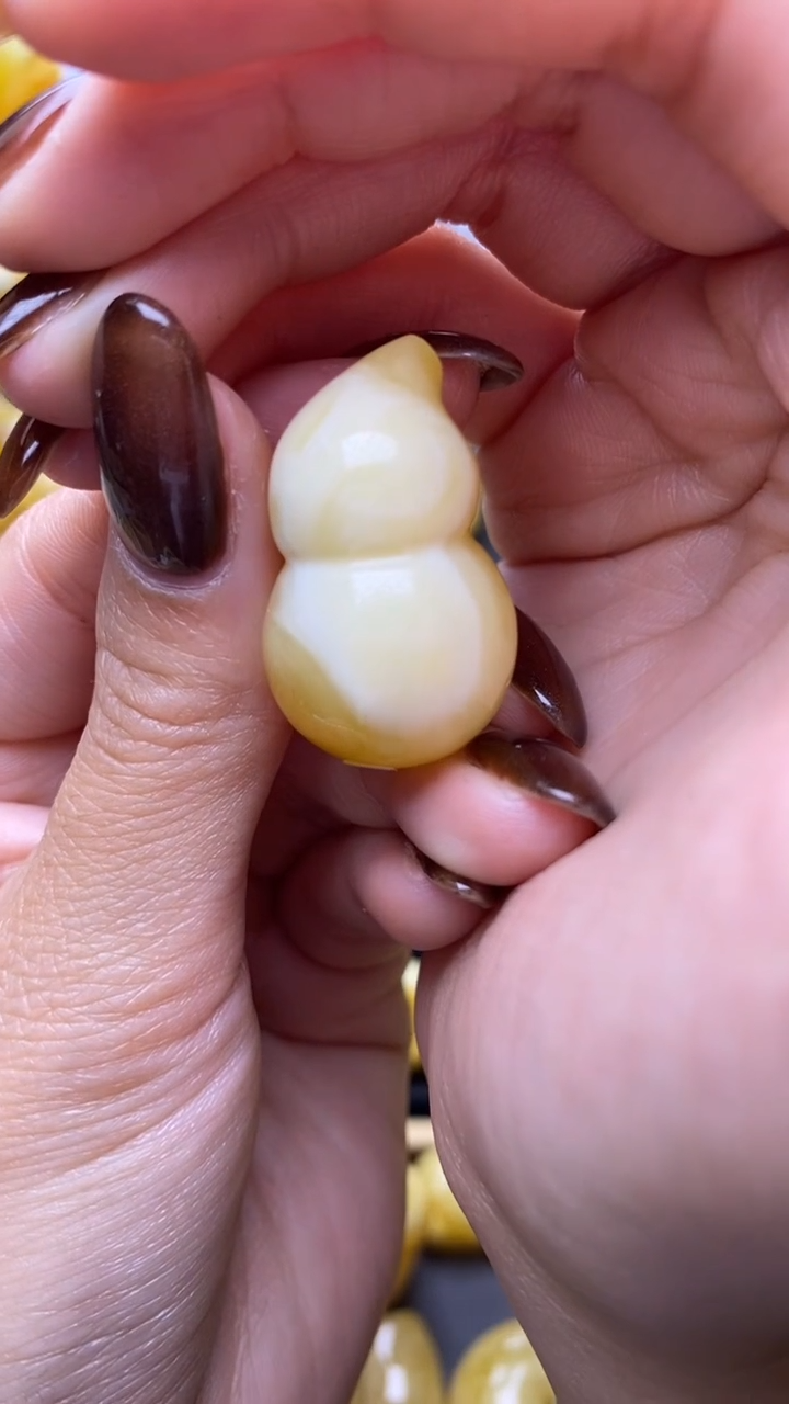 【闪购商品】琥珀裸石未镶嵌蜜蜡.51