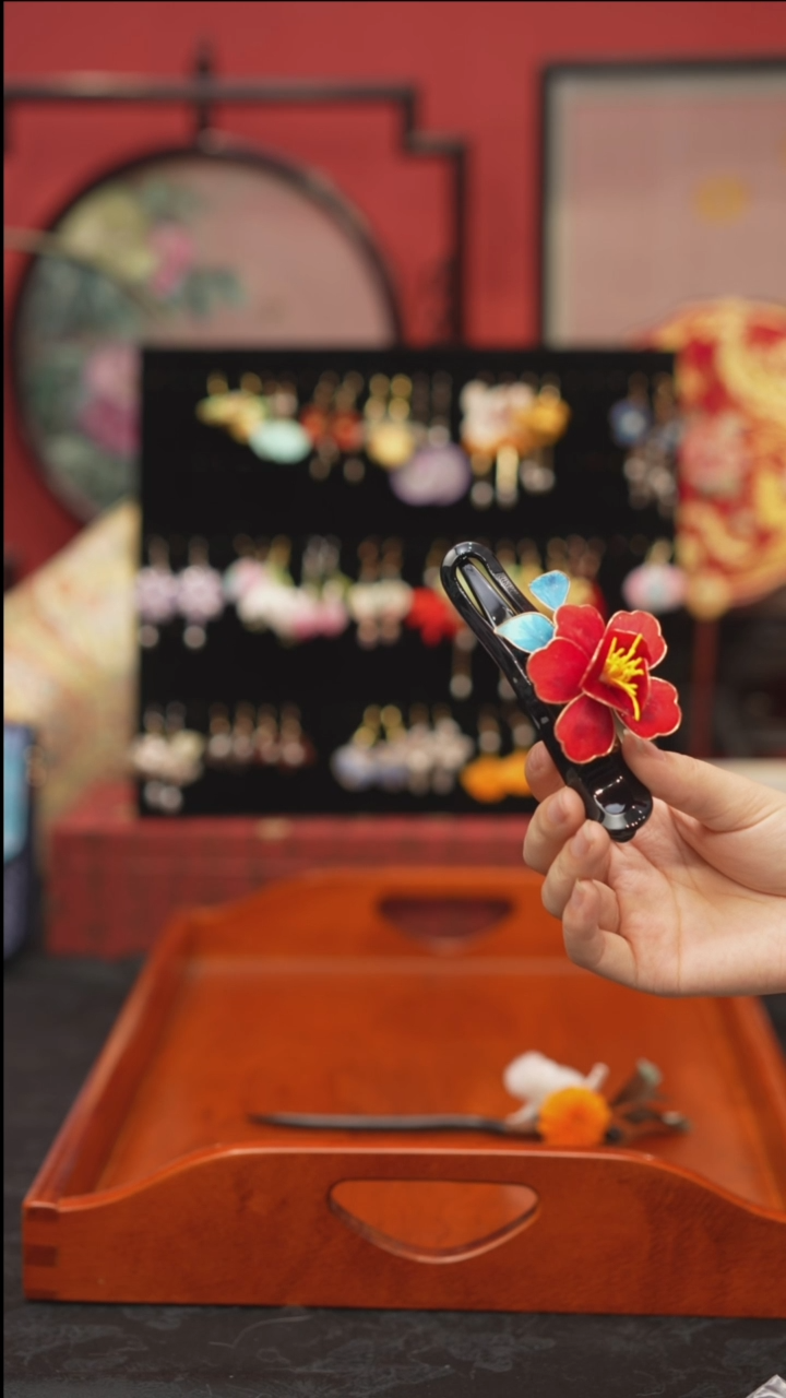 刺绣非遗手工绒花饰品