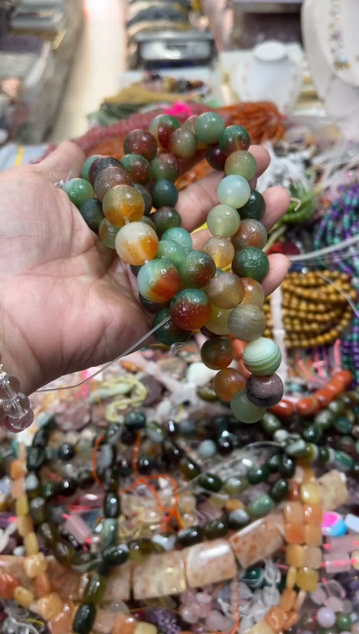 未镶嵌玛瑙/玉髓珠宝半成品L****w1号