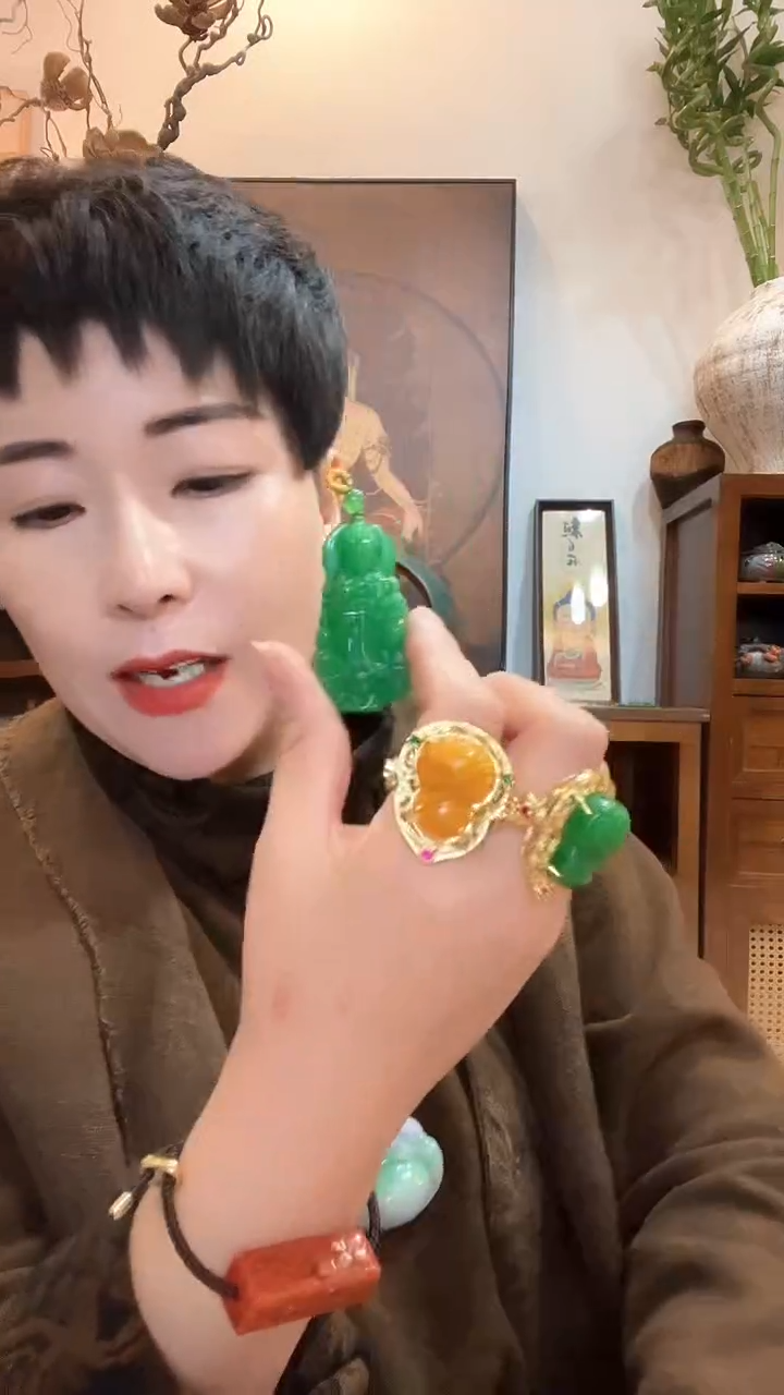 吊坠(赠链)未镶嵌翡翠320