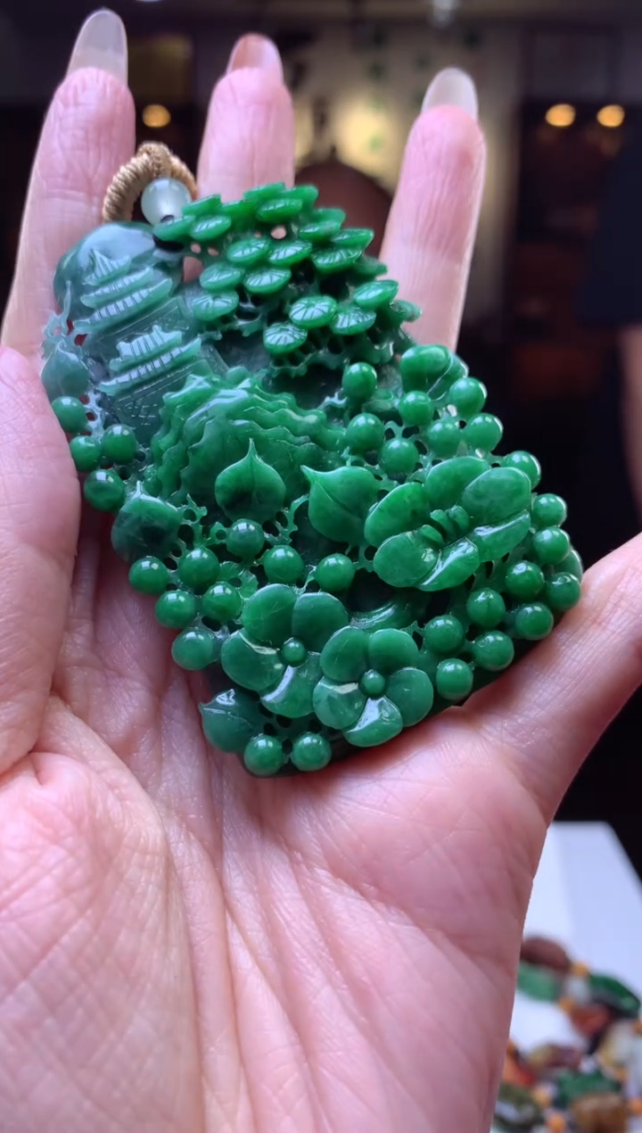 【闪购商品】定制翡翠未镶嵌挂件发货（拍一发一）