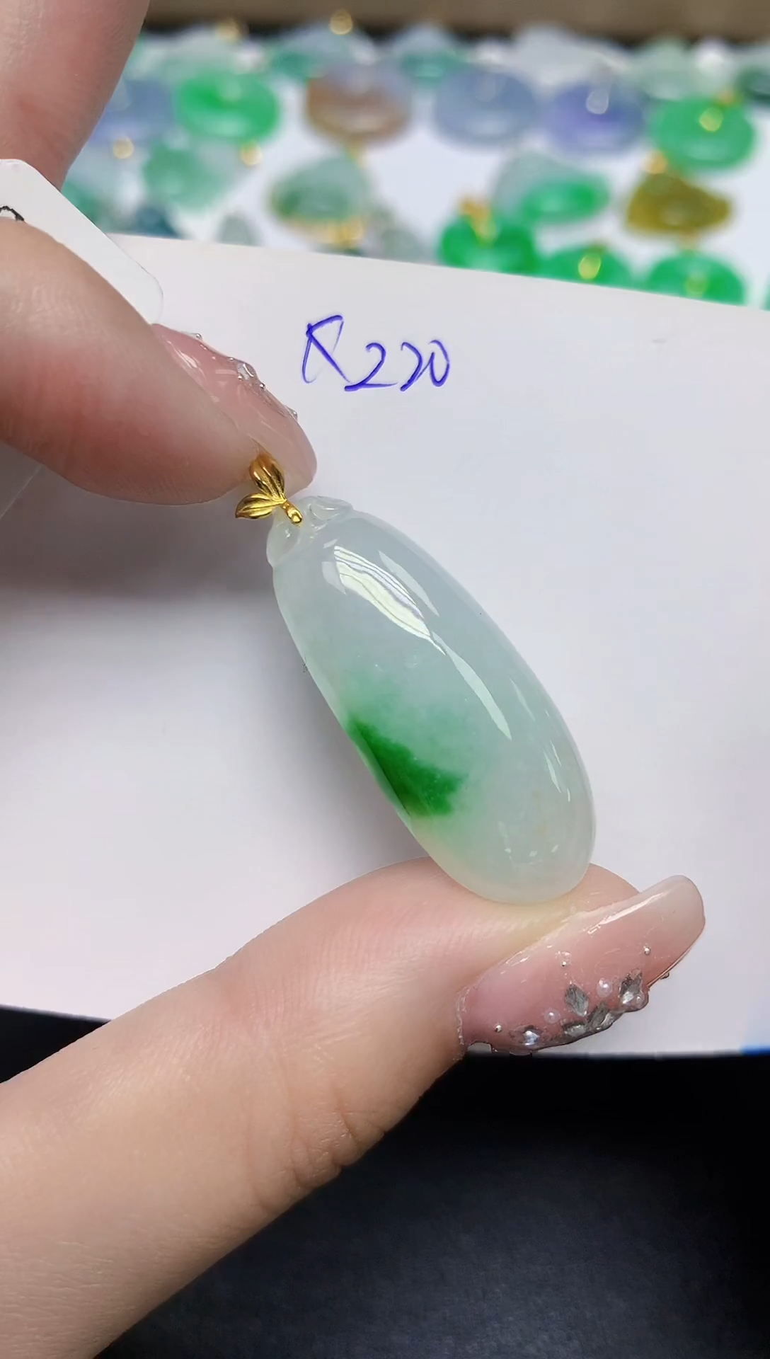 颈饰18K金镶嵌翡翠天然缅甸翡翠A货翡翠百元以上9元证书费自理