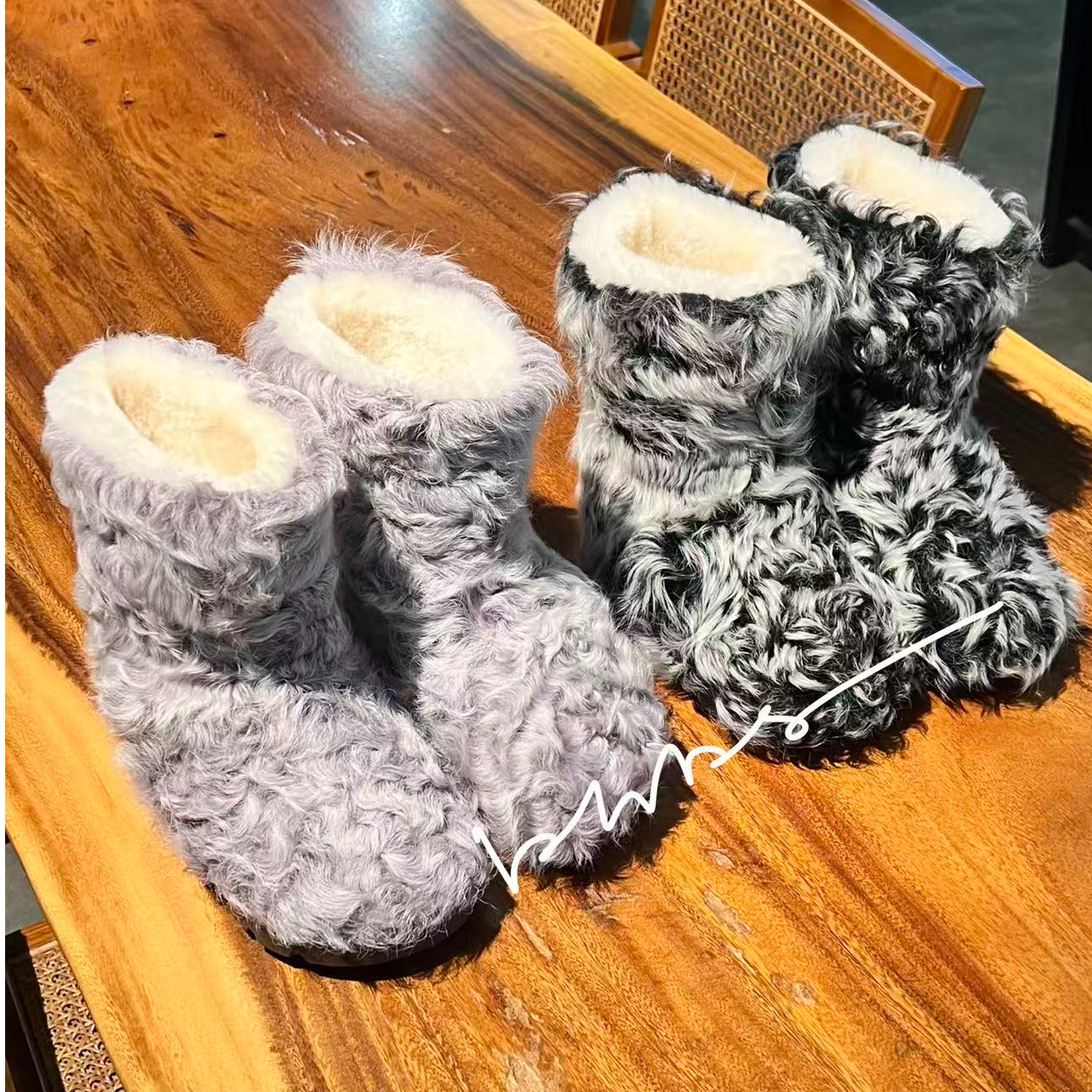 032双色黑白大熊猫鞋面内里都是羊皮毛一体可爱洋气保暖雪地靴