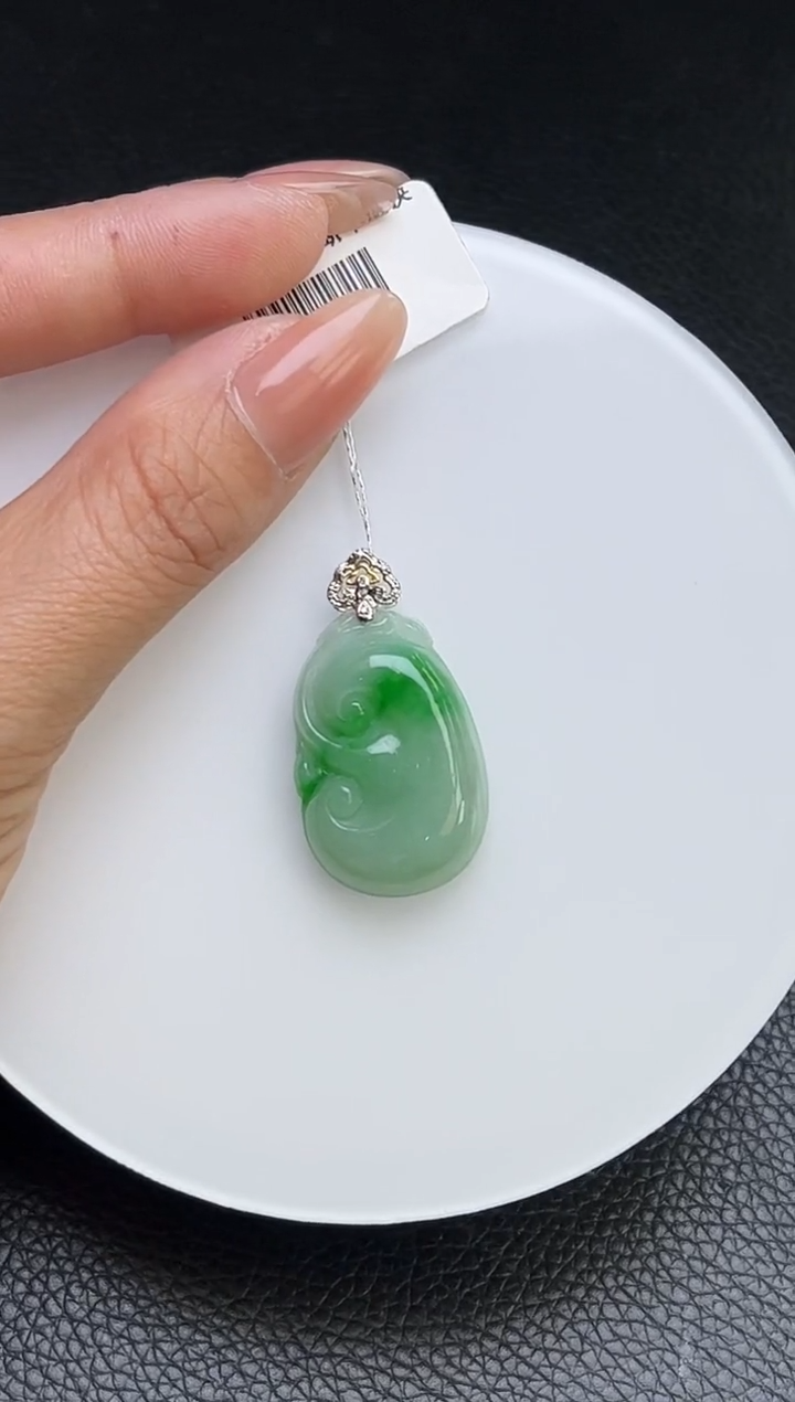 【闪购商品】翡翠颈饰18K金镶嵌YM994-3 如意