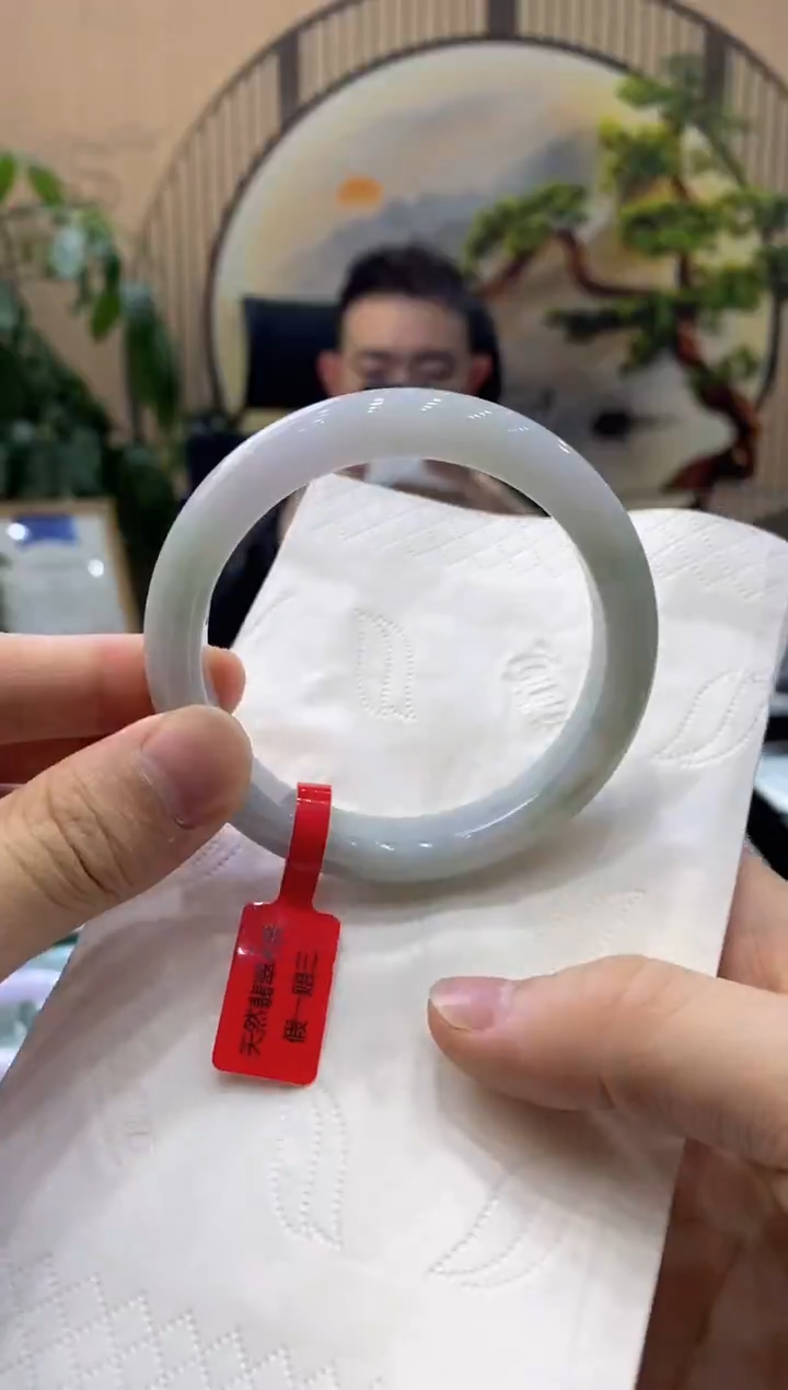 【闪购商品】翡翠手镯未镶嵌000001279