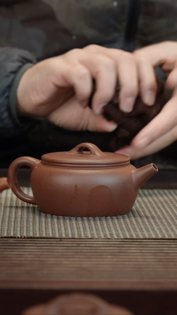 【闪购商品】紫砂茶壶底槽清大斌诗意