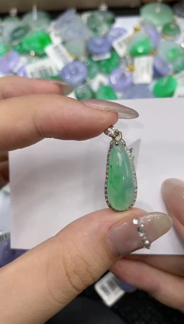 【闪购商品】翡翠颈饰18K金镶嵌222222222