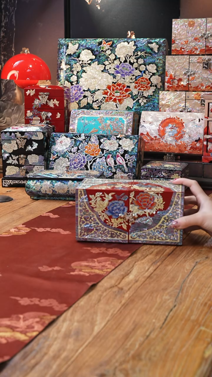 【闪购商品】瓷片豆包儿推荐螺钿摆件