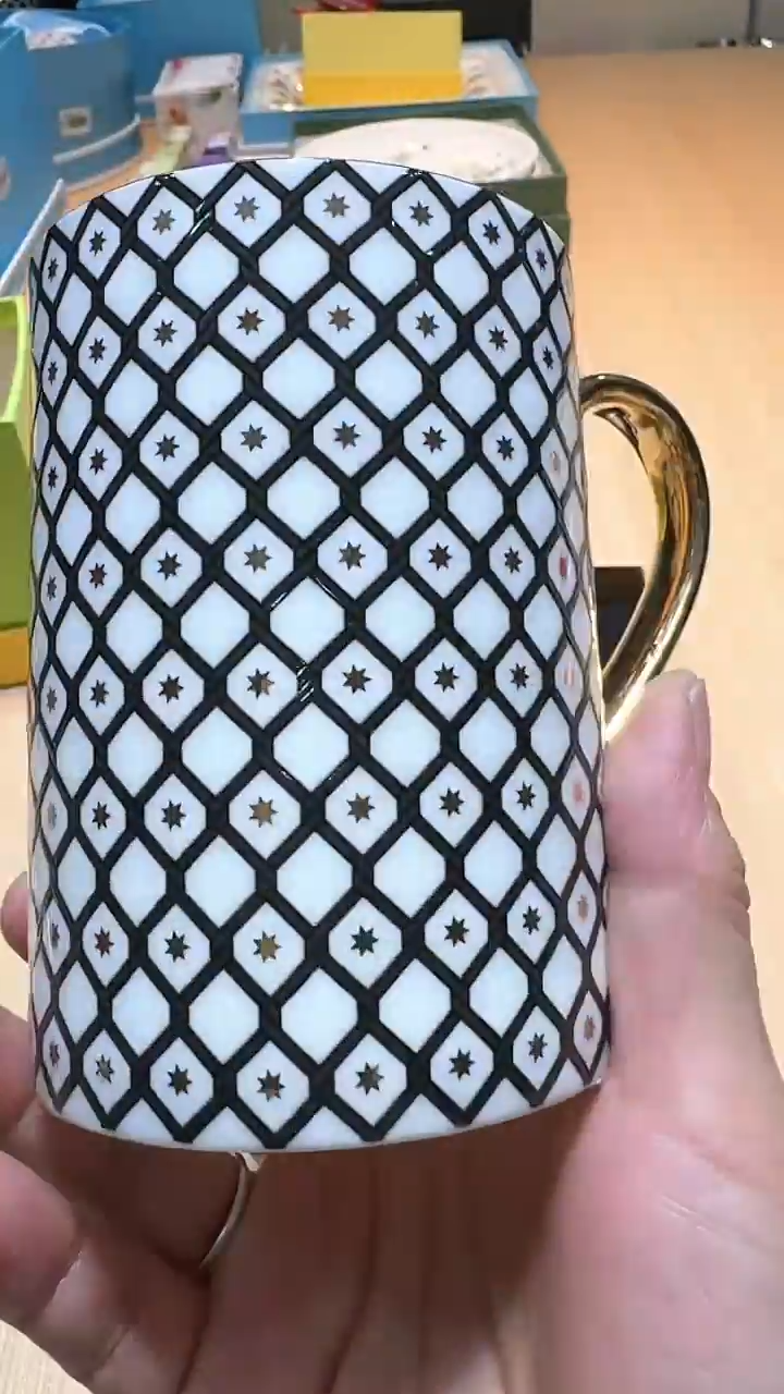 【闪购商品】瓷片锅碗瓢盆一件不剩