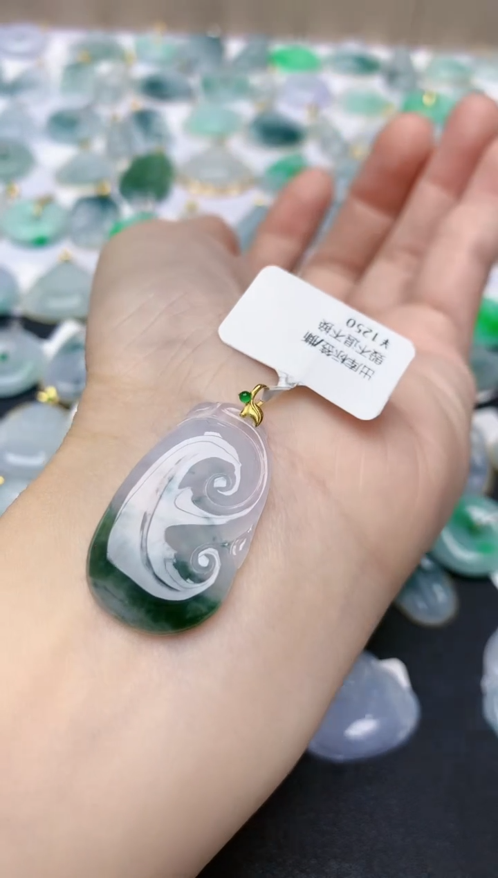 【闪购商品】翡翠颈饰18K金镶嵌天然翡翠A货    260