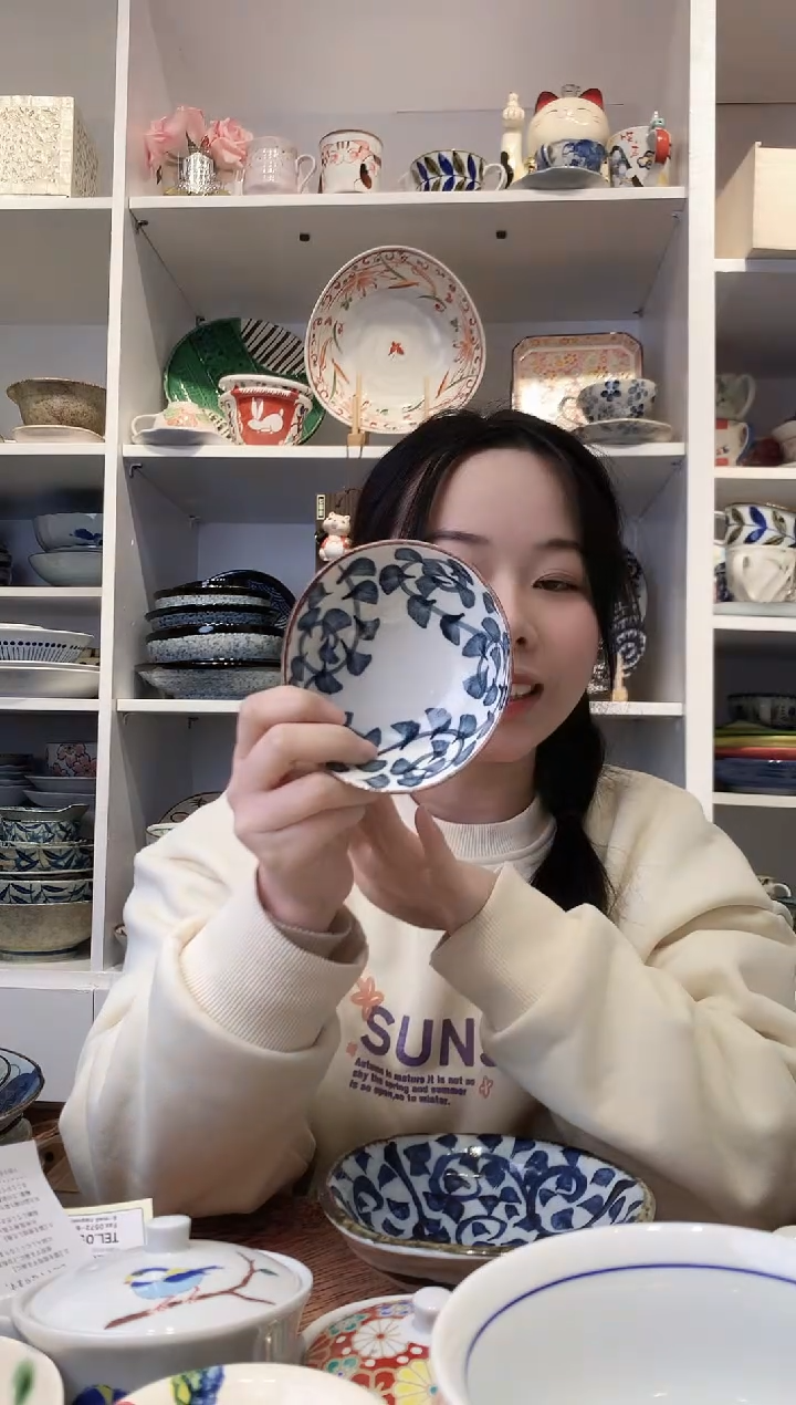 陶瓷手绘唐草椭圆小钵