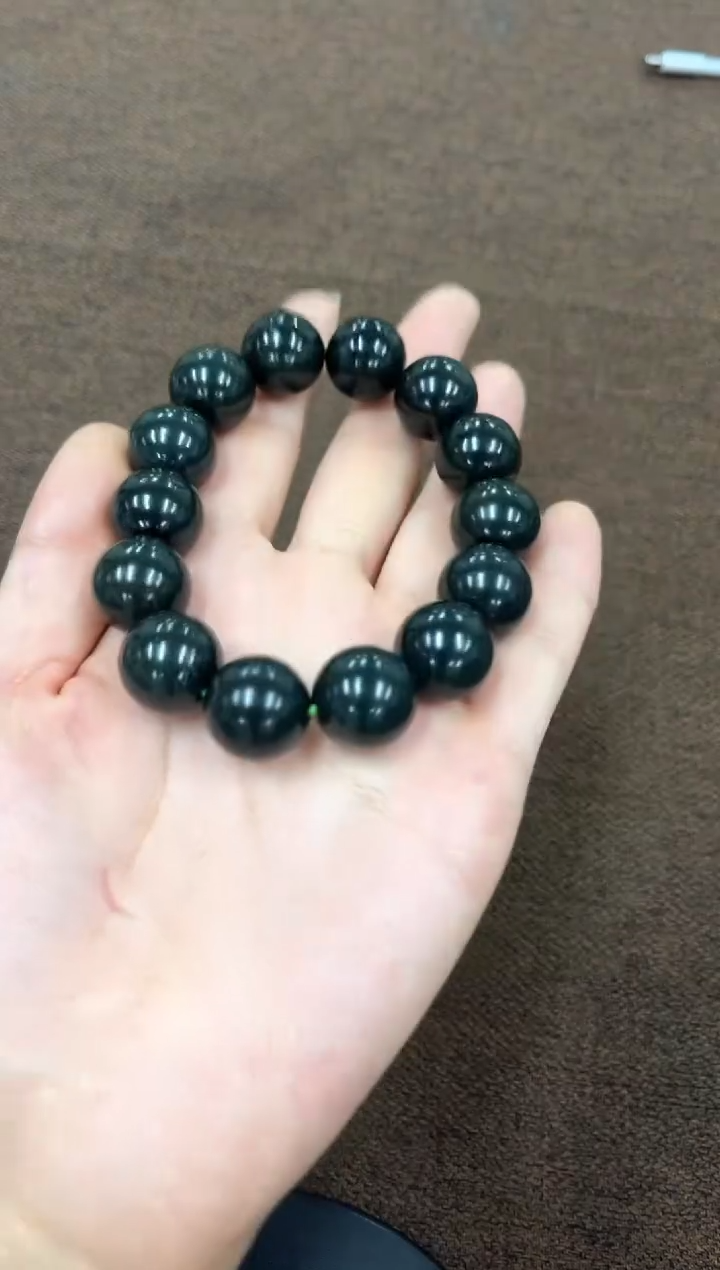 手串未镶嵌和田玉QA16